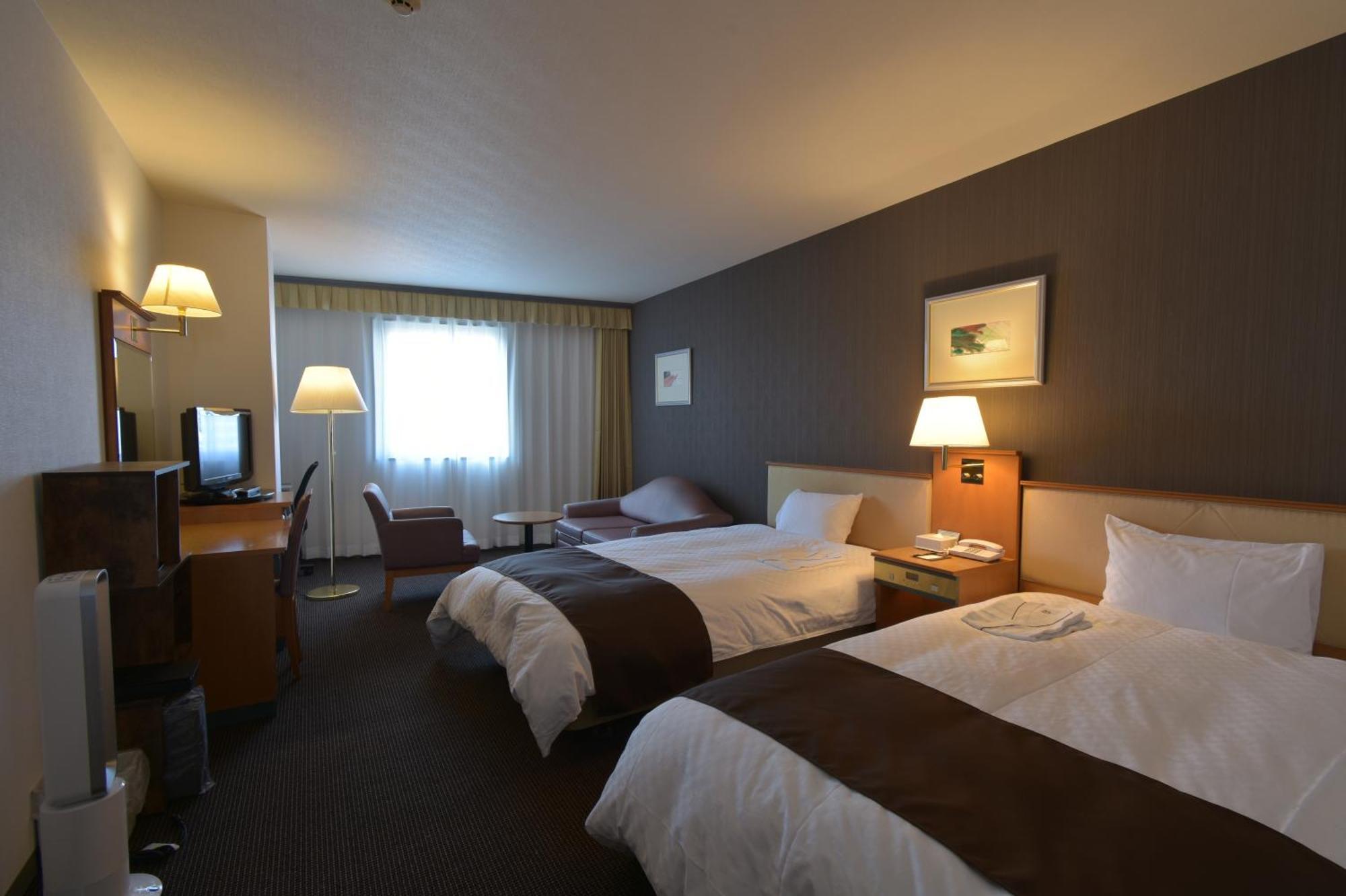 Blossom Hotel Hirosaki Buitenkant foto